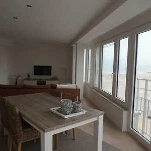  Apartment Mariakerke-bad Zeezicht